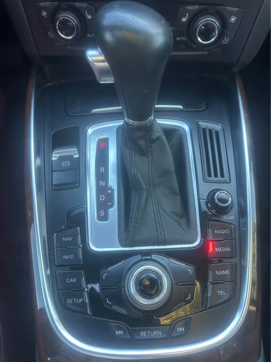 2011 Audi 8R Q5 - Image 19 of 19