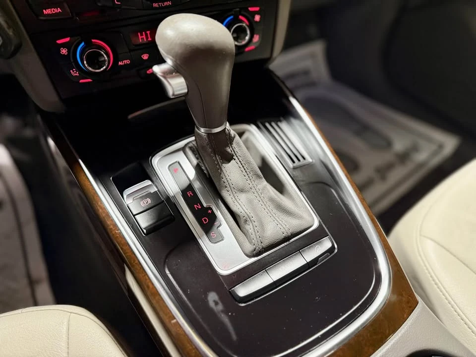 2011 Audi 8R Q5 - Image 15 of 19