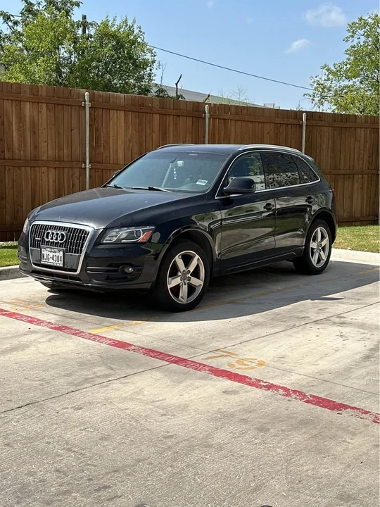 2011 Audi 8R Q5 - Image 2 of 5