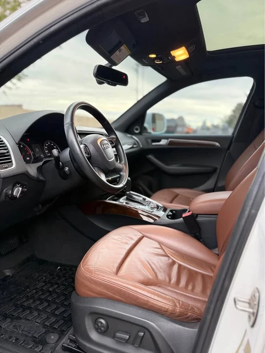 2011 Audi 8R Q5 - Image 8 of 17