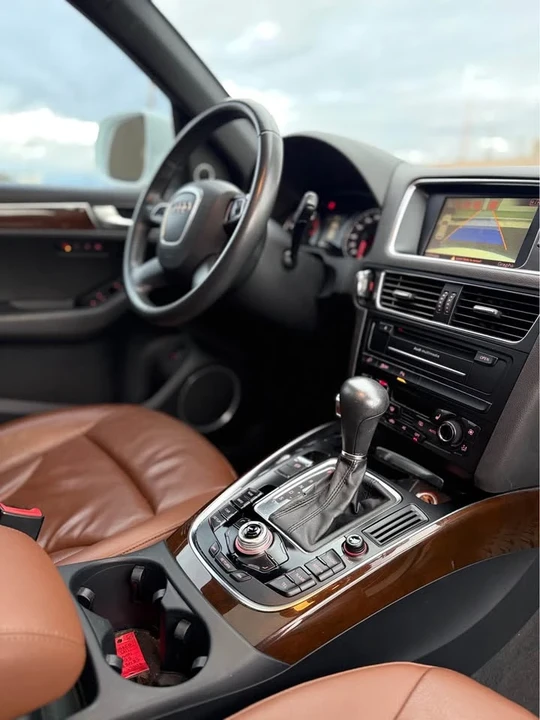 2011 Audi 8R Q5 - Image 13 of 17