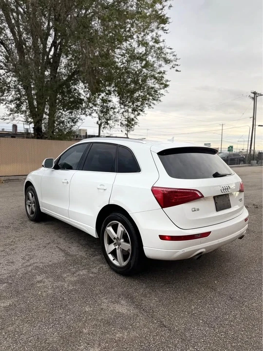 2011 Audi 8R Q5 - Image 7 of 17
