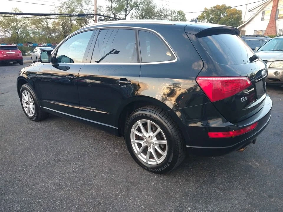 2011 Audi 8R Q5 - Image 2 of 10