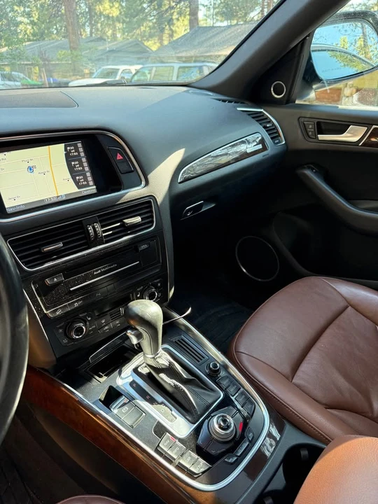 2011 Audi 8R Q5 - Image 3 of 9