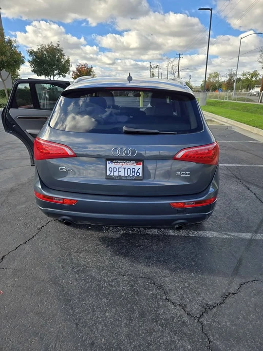 2011 Audi 8R Q5 - Image 2 of 16