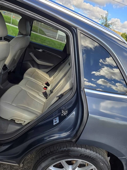 2011 Audi 8R Q5 - Image 12 of 16