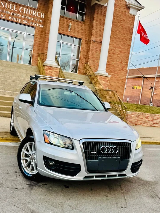 2011 Audi 8R Q5 - Image 2 of 20