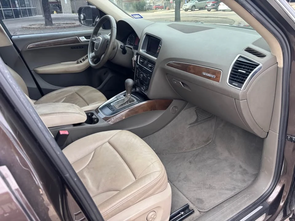 2011 Audi 8R Q5 - Image 10 of 10