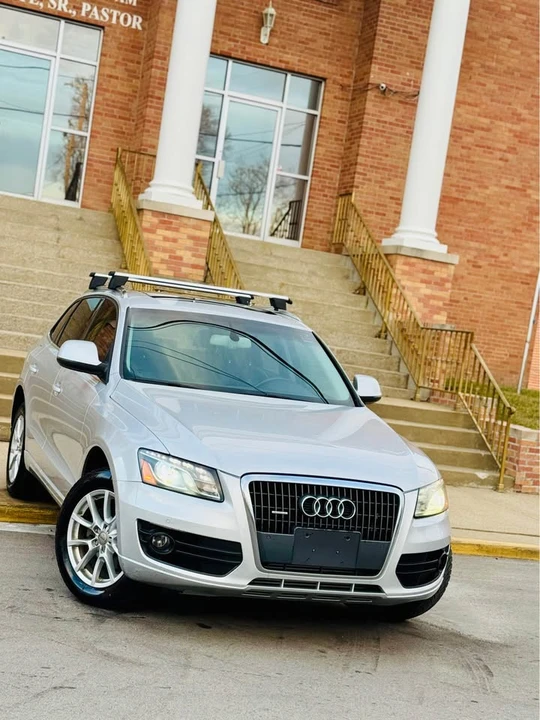 2011 Audi 8R Q5 - Image 10 of 20