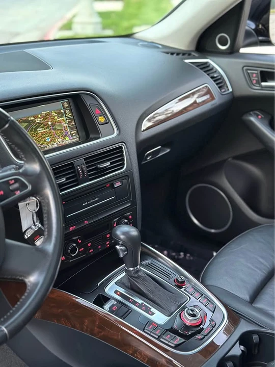 2011 Audi 8R Q5 - Image 11 of 18