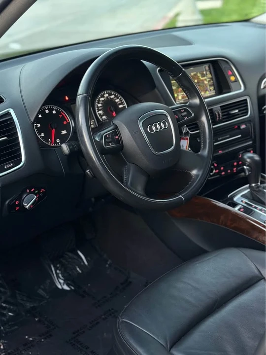 2011 Audi 8R Q5 - Image 10 of 18