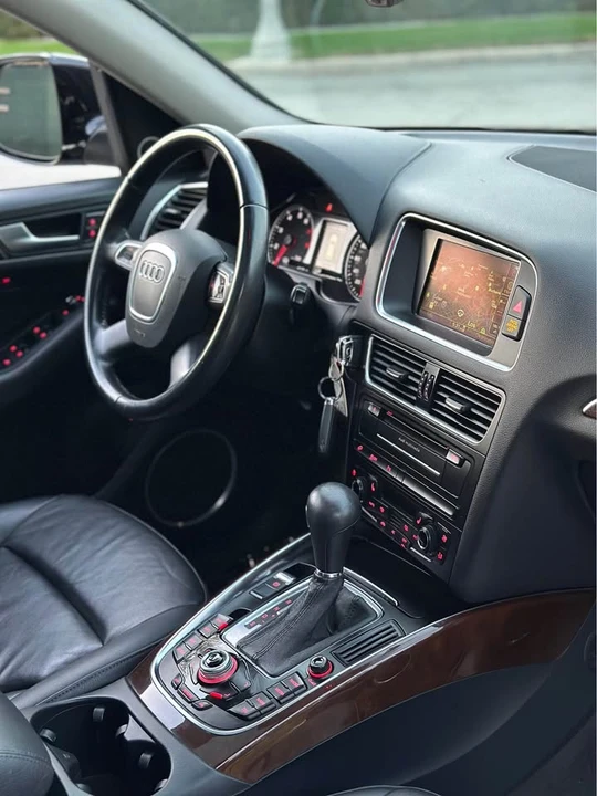 2011 Audi 8R Q5 - Image 14 of 18