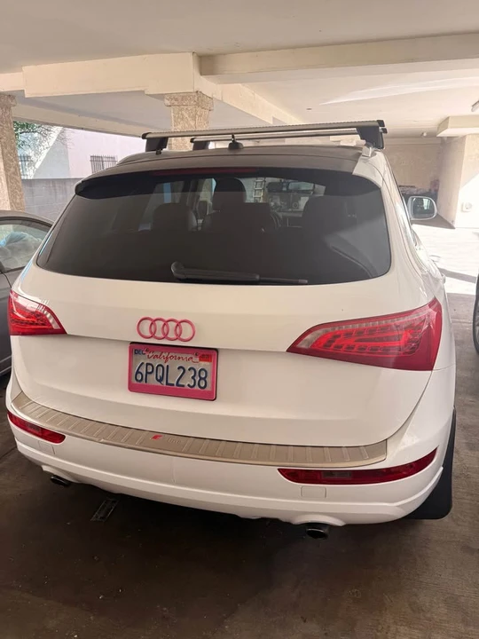 2011 Audi 8R Q5 - Image 10 of 10