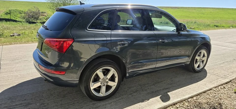 2011 Audi 8R Q5 - Image 8 of 20