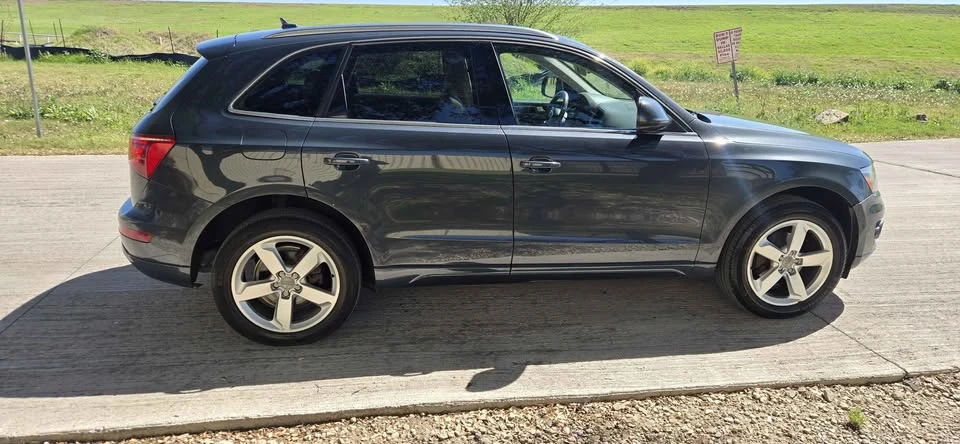 2011 Audi 8R Q5 - Image 9 of 20