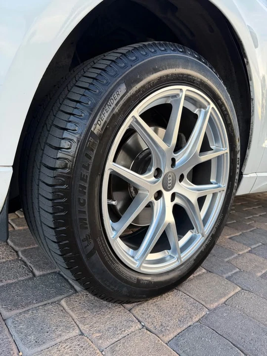 2011 Audi 8R Q5 - Image 19 of 19