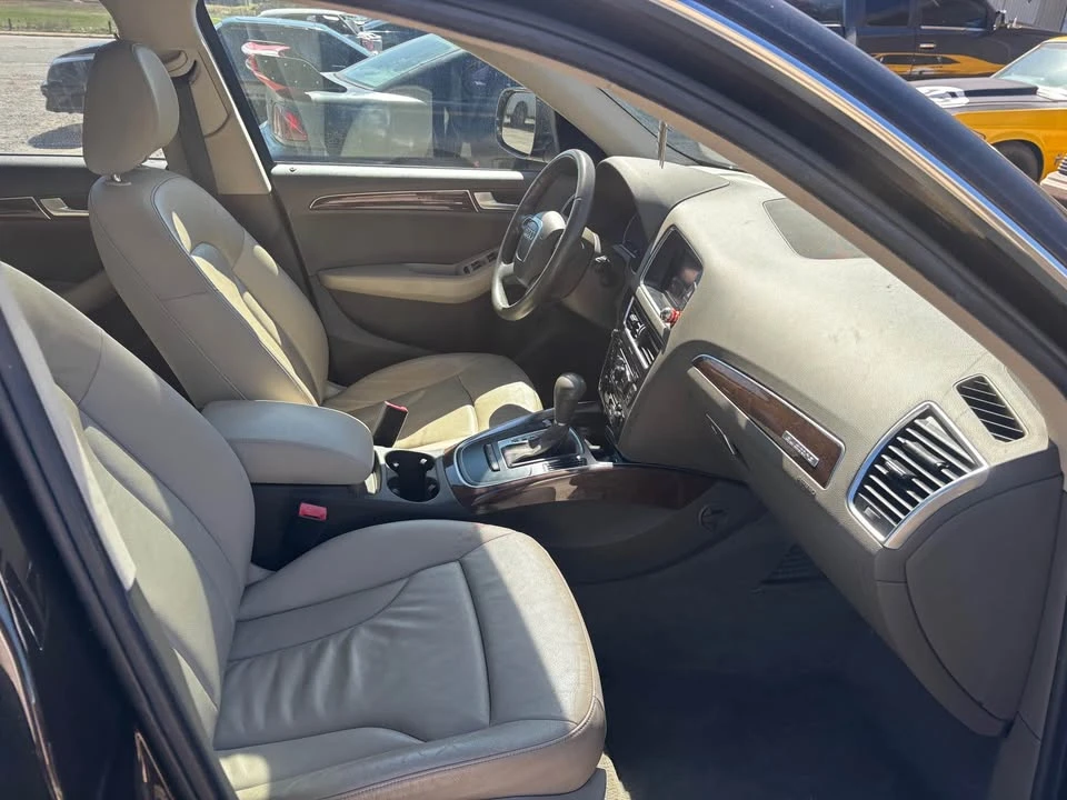 2011 Audi 8R Q5 - Image 2 of 10