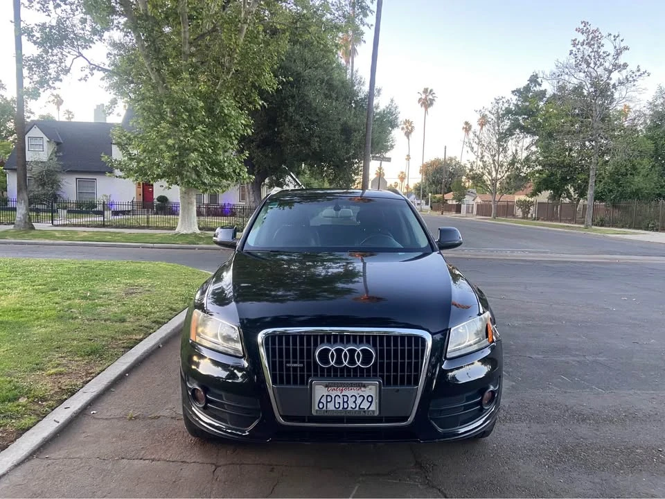 2011 Audi 8R Q5 - Image 2 of 12