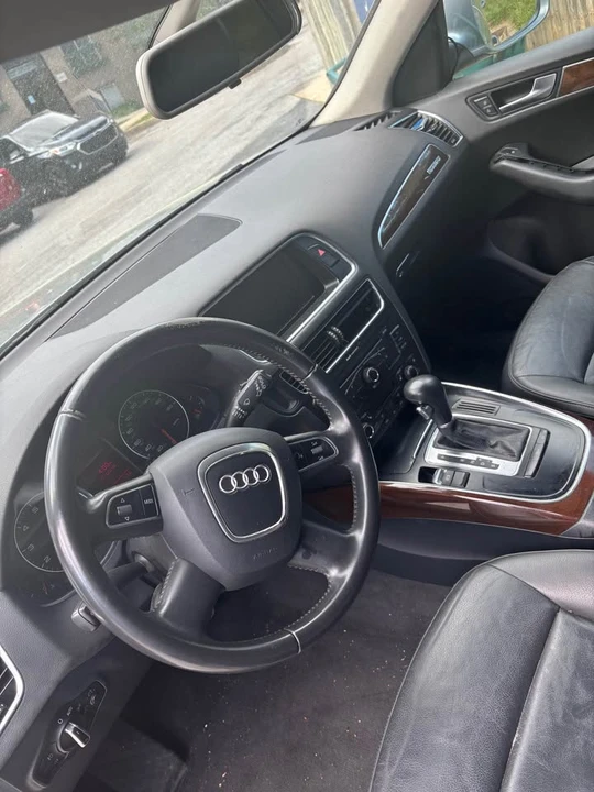 2011 Audi 8R Q5 - Image 6 of 6