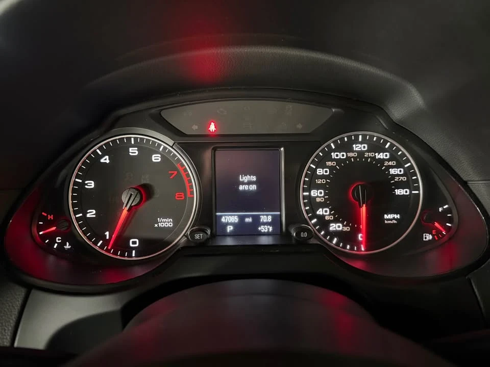 2011 Audi 8R Q5 - Image 12 of 17