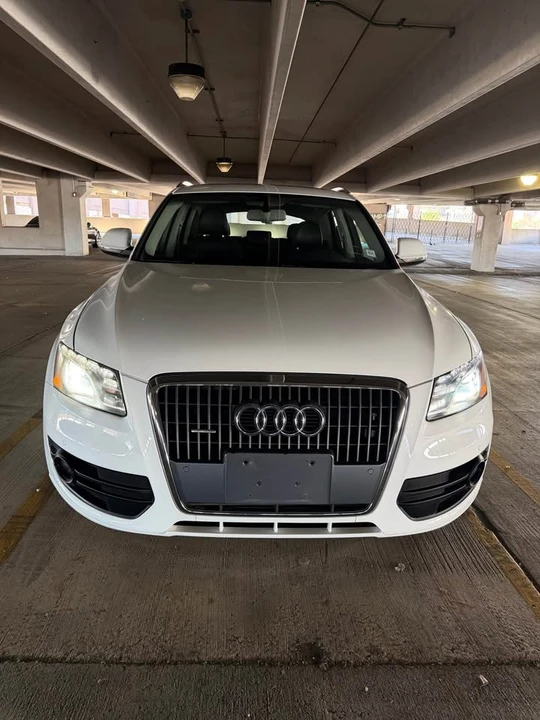 2011 Audi 8R Q5 - Image 2 of 17