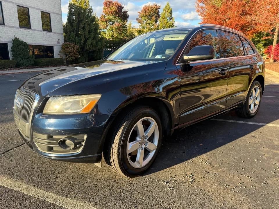2011 Audi 8R Q5 - Image 2 of 16