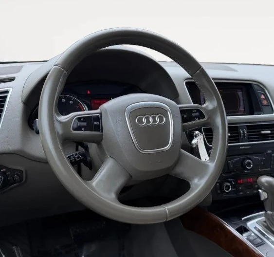 2011 Audi 8R Q5 - Image 10 of 12