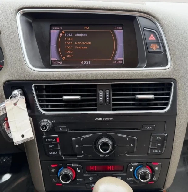 2011 Audi 8R Q5 - Image 11 of 12