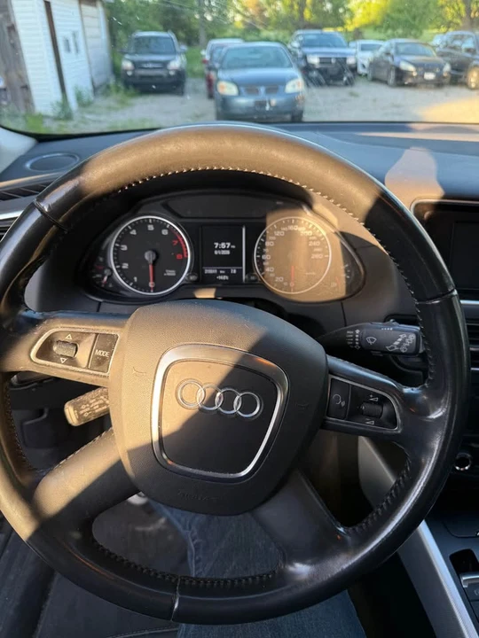 2011 Audi 8R Q5 - Image 9 of 18