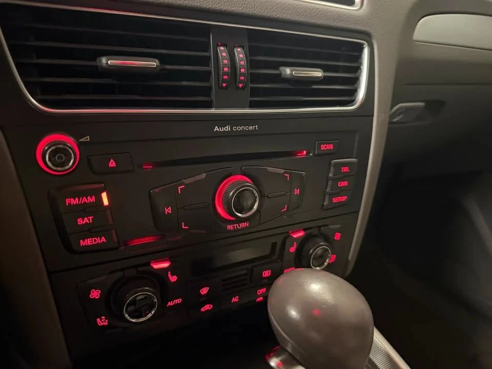 2011 Audi 8R Q5 - Image 12 of 20