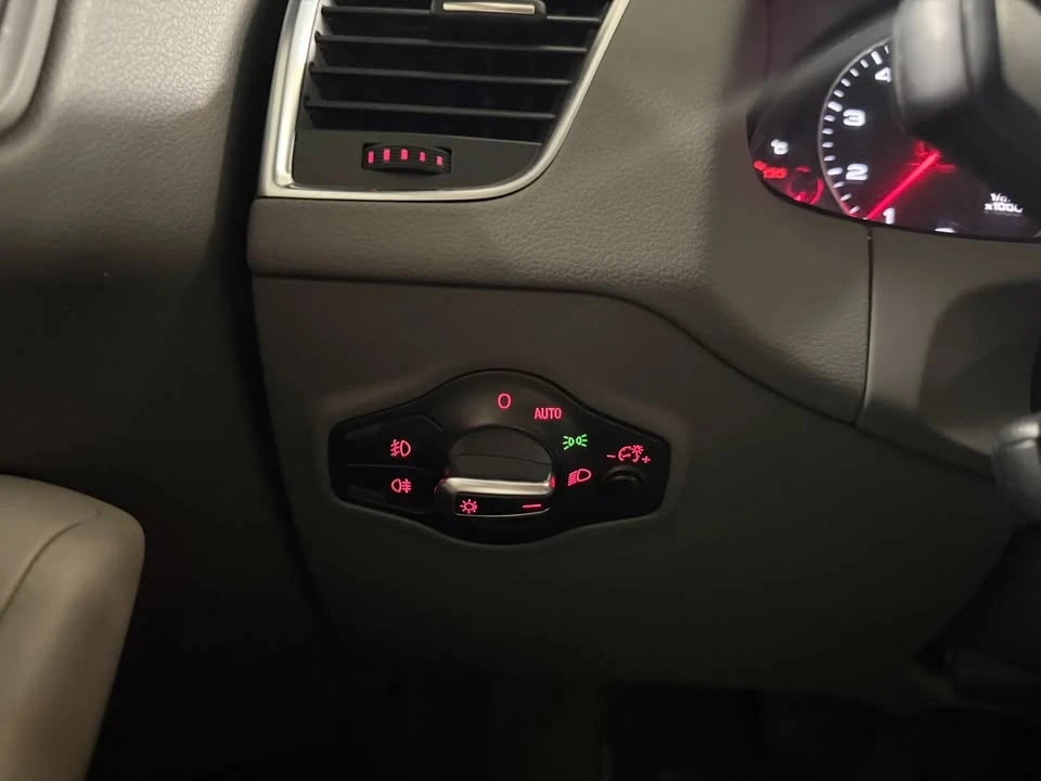 2011 Audi 8R Q5 - Image 16 of 20