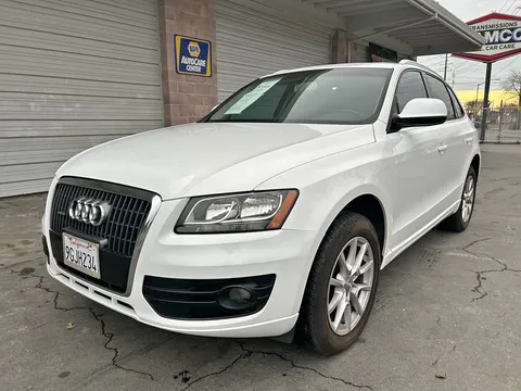 2011 Audi Q5 2.0T Quattro Premium