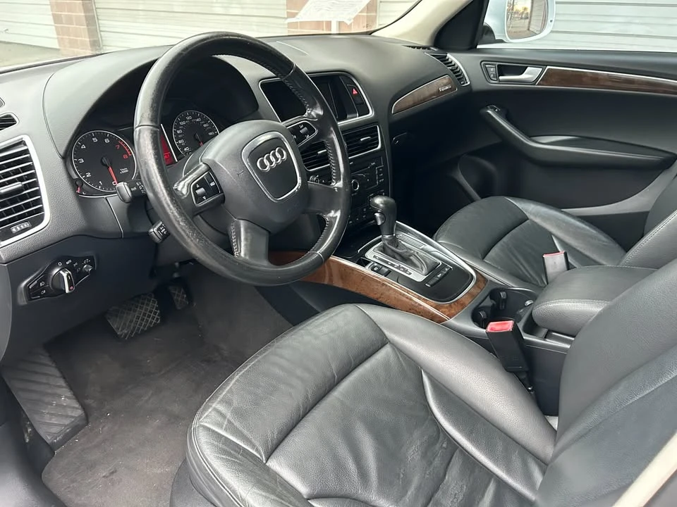 2011 Audi 8R Q5 - Image 9 of 18