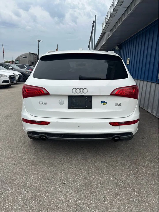 2011 Audi 8R Q5 - Image 8 of 13