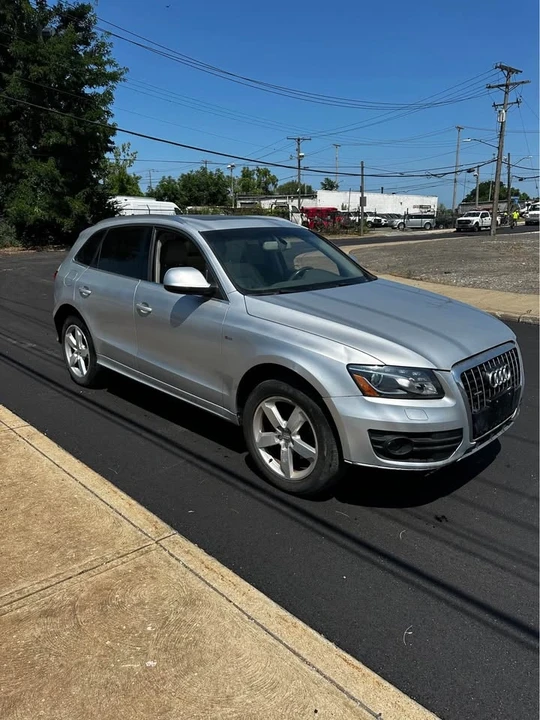 2011 Audi 8R Q5 - Image 3 of 7