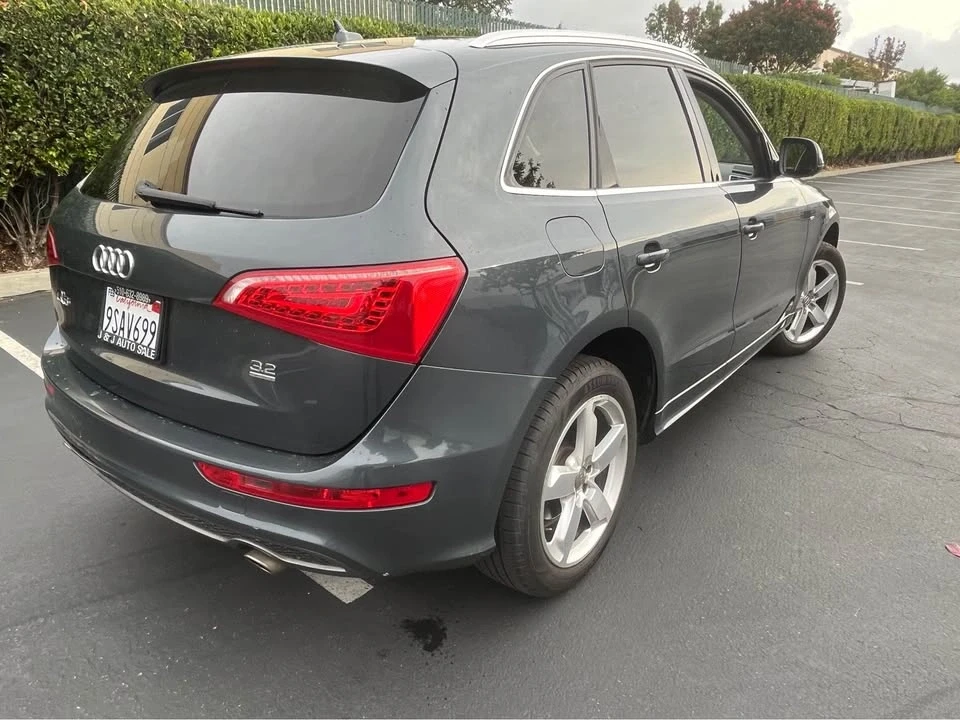 2011 Audi 8R Q5 - Image 8 of 20
