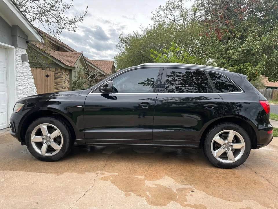 2011 Audi 8R Q5 - Image 2 of 20