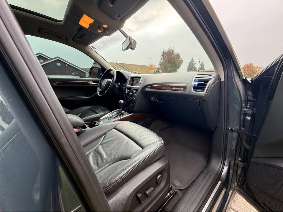 2011 Audi 8R Q5 - Image 14 of 17