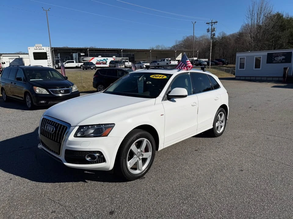 2011 Audi 8R Q5 - Image 2 of 19