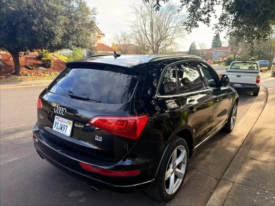 2011 Audi 8R Q5 - Image 2 of 8