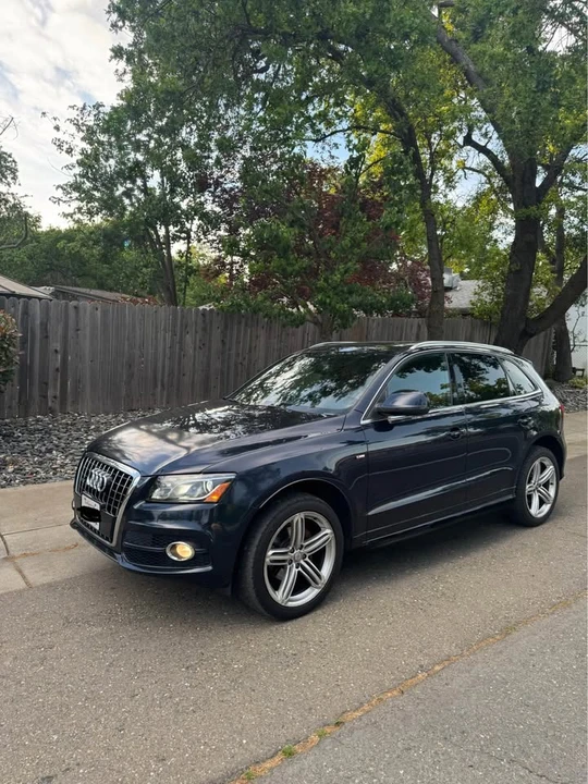 2011 Audi 8R Q5 - Image 2 of 13
