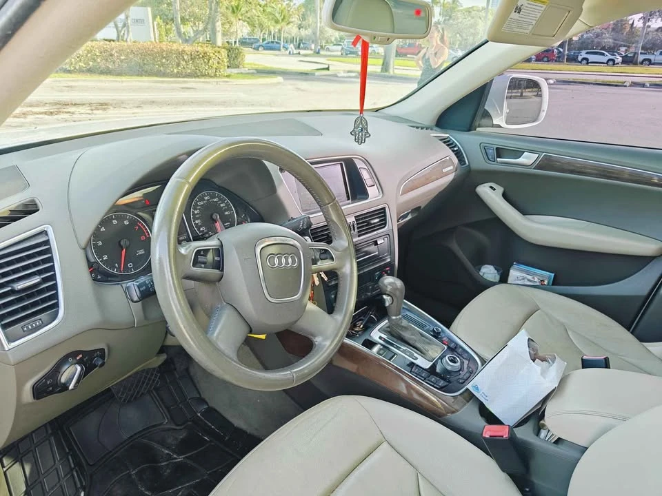 2011 Audi 8R Q5 - Image 6 of 6