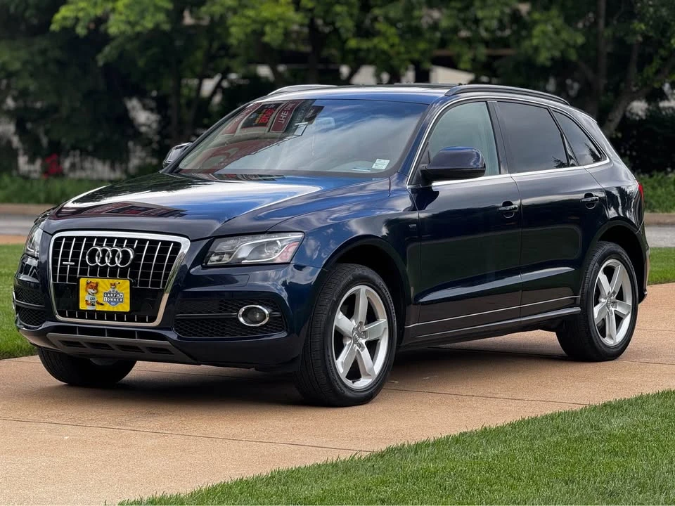 2011 Audi 8R Q5 - Image 2 of 16