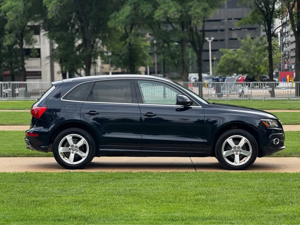 2011 Audi 8R Q5 - Image 8 of 16