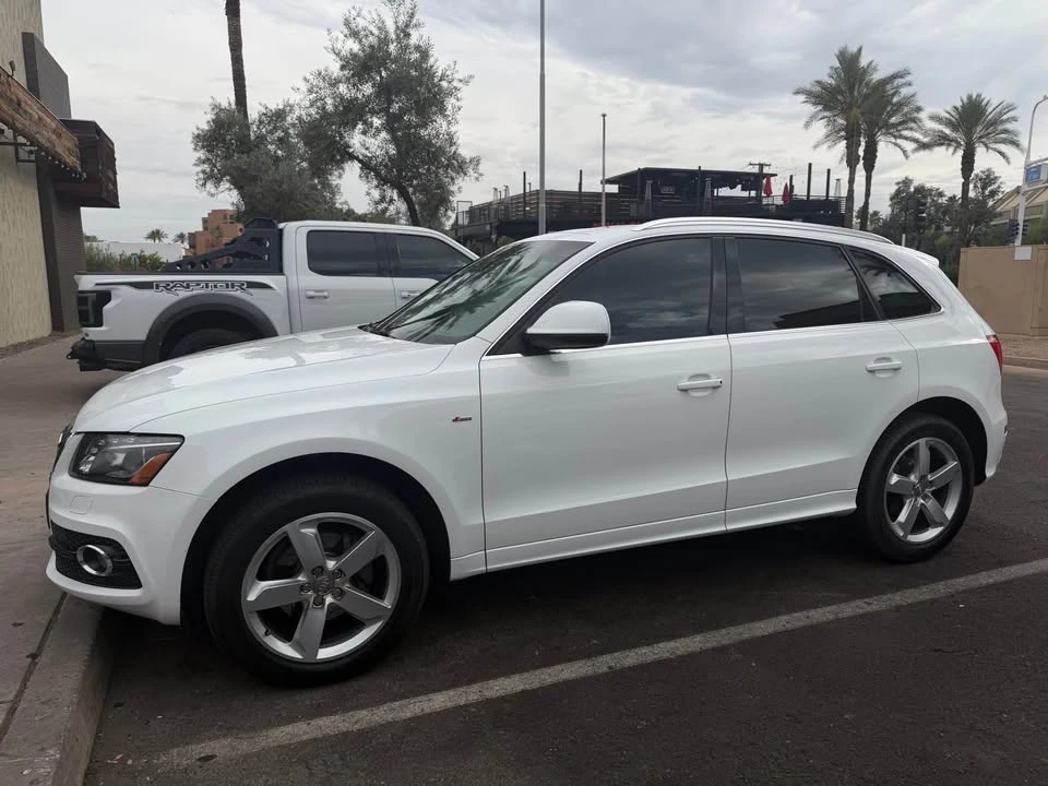2011 Audi 8R Q5 - Image 2 of 10