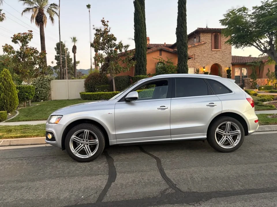 2011 Audi 8R Q5 - Image 2 of 9