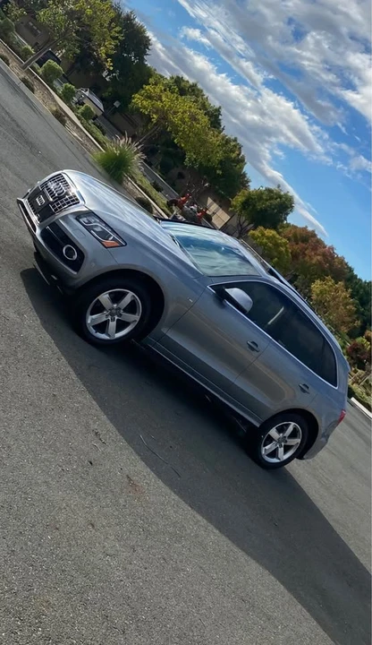 2011 Audi 8R Q5 - Image 2 of 17