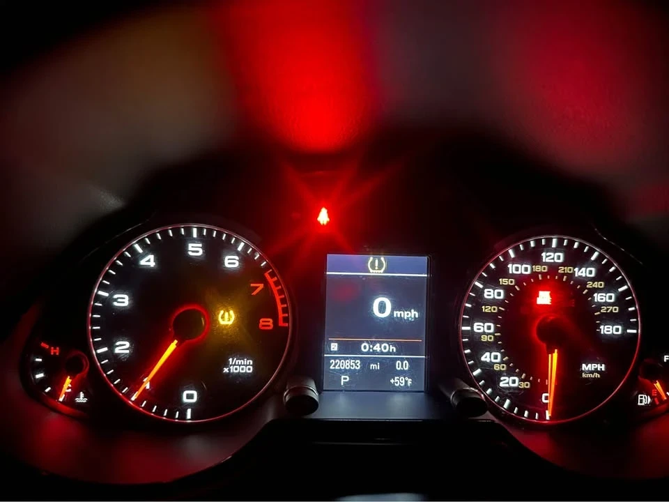 2011 Audi 8R Q5 - Image 5 of 5