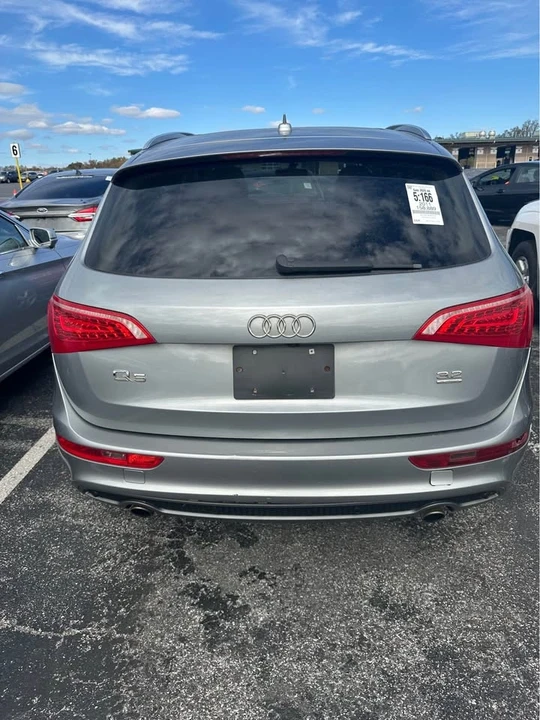 2011 Audi 8R Q5 - Image 2 of 6
