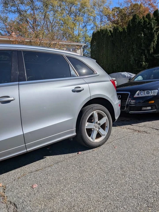 2011 Audi 8R Q5 - Image 2 of 6